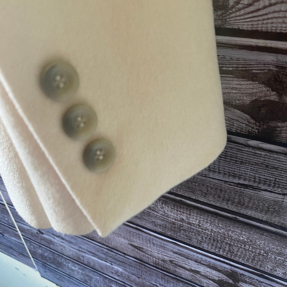 LL Bean Women's Long-Sleeved Button-Down Blazer Size 8R Cream Wool Cashmere - Picture 5 of 8